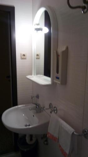 Hotel Violetta Parma Esterno foto