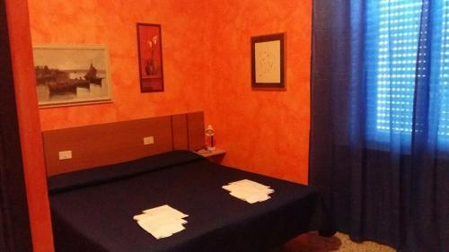 Hotel Violetta Parma Esterno foto