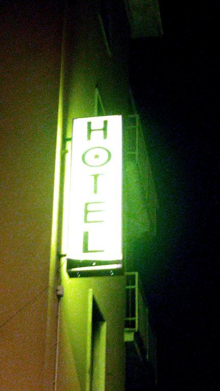 Hotel Violetta Parma Esterno foto