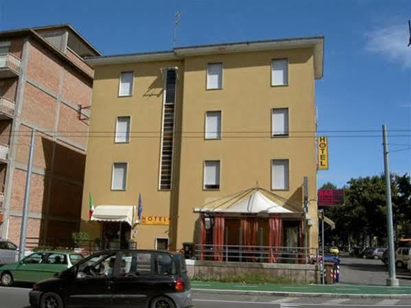 Hotel Violetta Parma Esterno foto